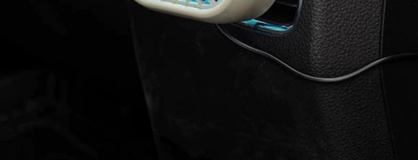 Car-Carrying Electric Fan 12 V24v Truck Car Strong Wind Car Interior Decoration Air Conditioning Outlet Little Fan USB Fan