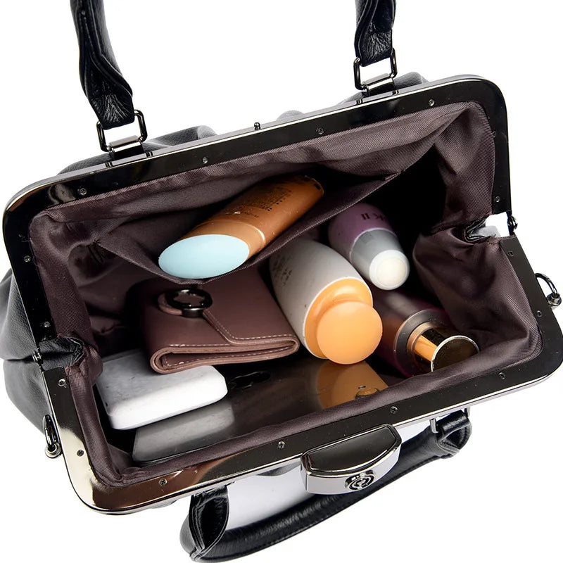 Large-capacity casual cross-body handbag 2025 new niche design new European and American fashion bag pleated simple one-shoulder